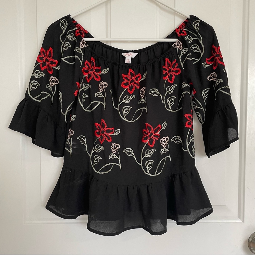 Candie’s Black Floral Embroidered Flowy Top